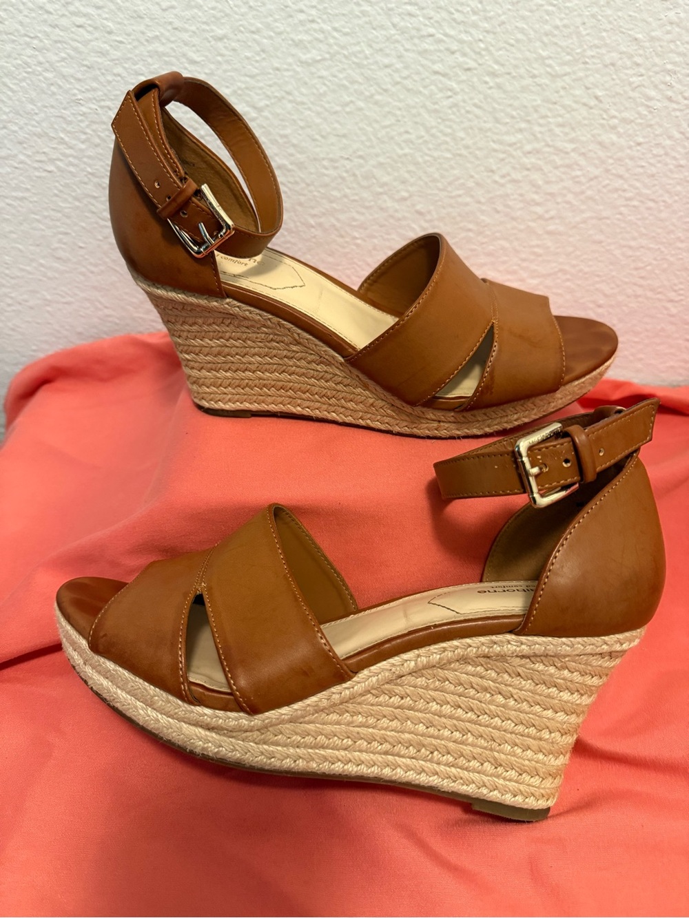 Like New Liz Claiborne Tan Brown Espadrille Wedge Sandals